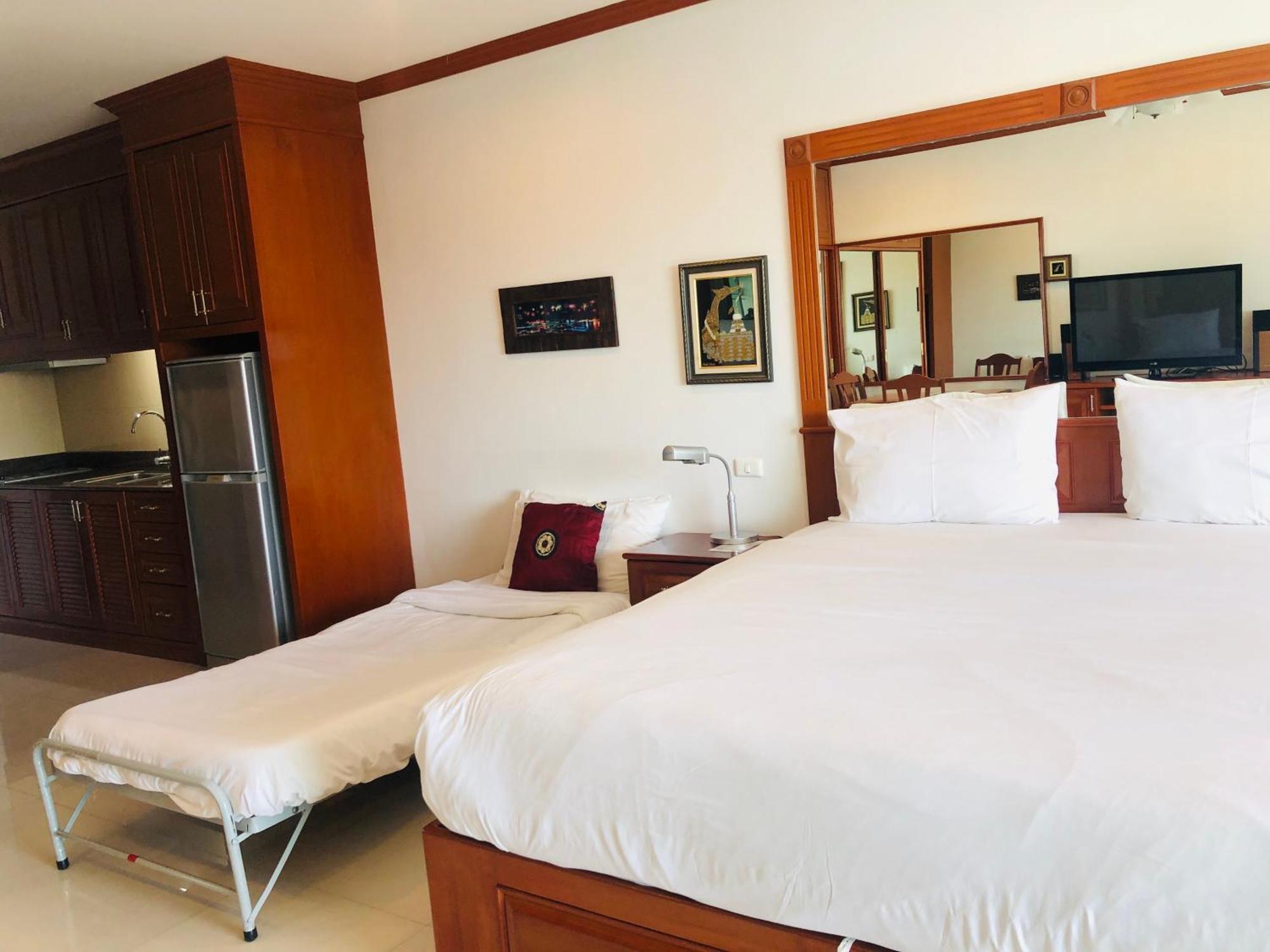 View Talay 6 Pattaya Beach Apartment By Honey Exterior foto