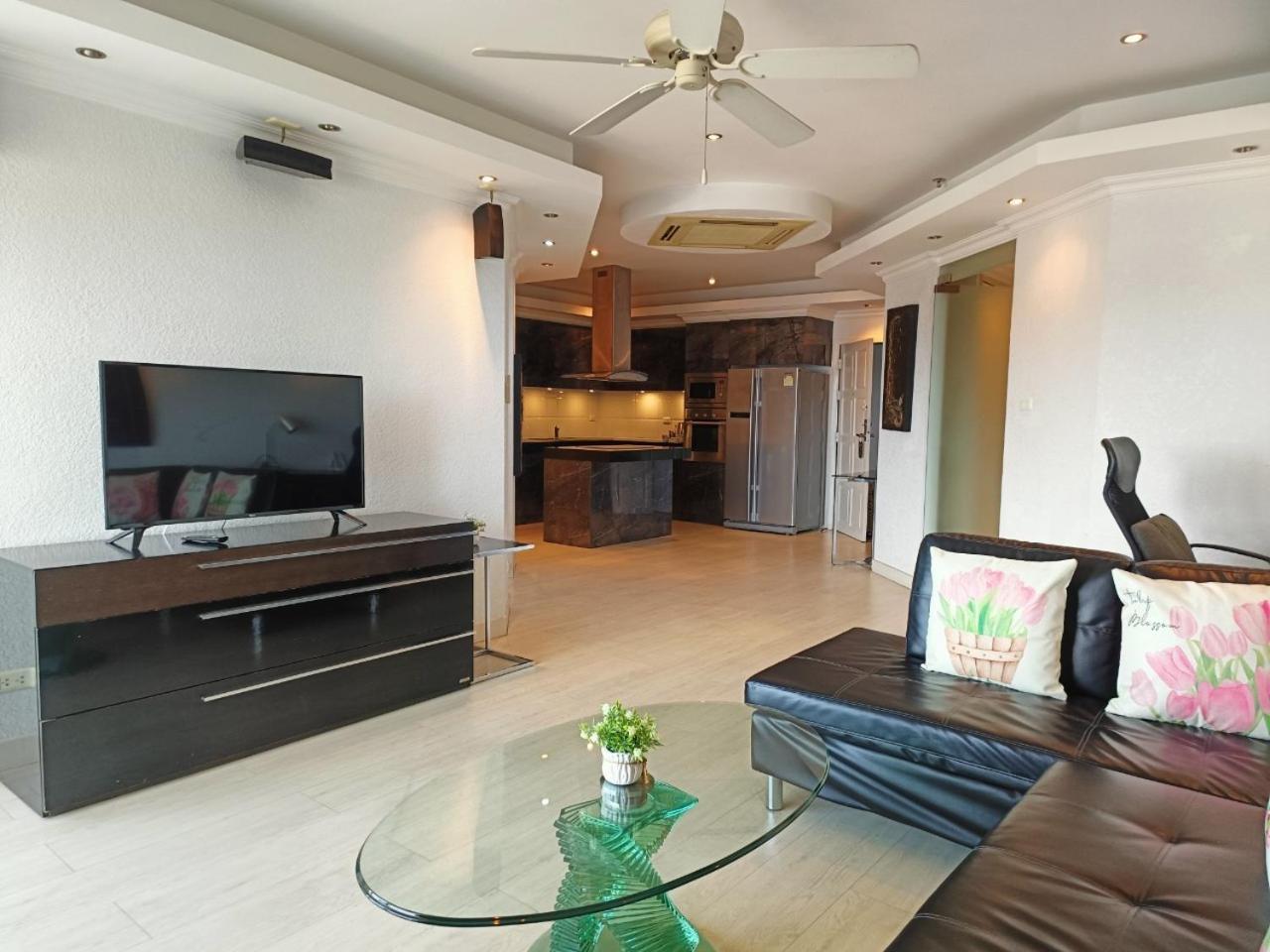 View Talay 6 Pattaya Beach Apartment By Honey Exterior foto