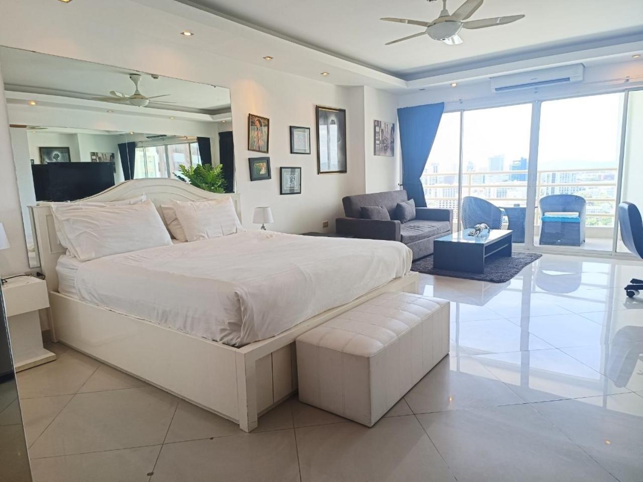 View Talay 6 Pattaya Beach Apartment By Honey Exterior foto